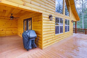 Family-friendly Murphy Cabin w/ Fire Pit!
