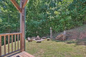Hiwassee Hideaway' Cabin w/ Mountain Views!