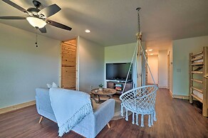 Hiwassee Hideaway' Cabin w/ Mountain Views!