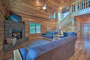 Hiwassee Hideaway' Cabin w/ Mountain Views!