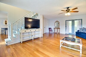 Spacious White Rivers Jewel: Fishing Haven!