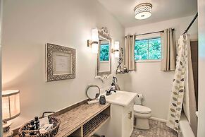 Charming Country Cottage: 5 Mi to Downtown Tulsa!