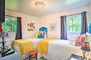 Charming Country Cottage: 5 Mi to Downtown Tulsa!