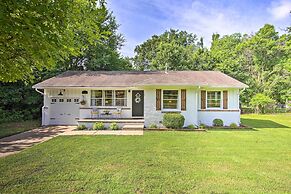 Charming Country Cottage: 5 Mi to Downtown Tulsa!