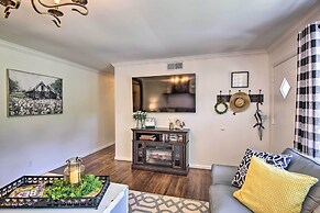 Charming Country Cottage: 5 Mi to Downtown Tulsa!