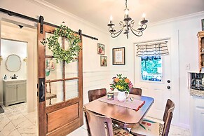 Charming Country Cottage: 5 Mi to Downtown Tulsa!