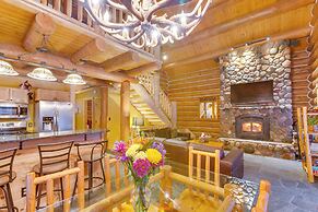 Secluded Traverse City Retreat: 11 Mi to Downtown!