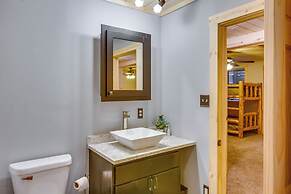 Secluded Traverse City Retreat: 11 Mi to Downtown!