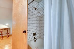 'cape Royale' Luxury Livingston Cabin w/ Hot Tub!