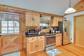 'cape Royale' Luxury Livingston Cabin w/ Hot Tub!