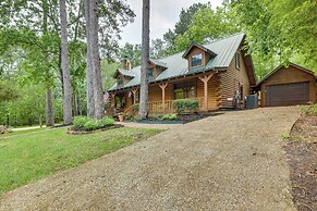 'cape Royale' Luxury Livingston Cabin w/ Hot Tub!