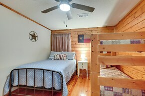 'cape Royale' Luxury Livingston Cabin w/ Hot Tub!