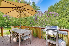 Pet-friendly Wilmington Retreat w/ Hot Tub!