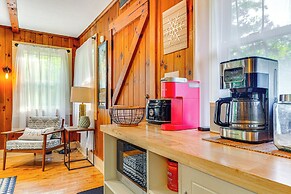 Pet-friendly Wilmington Retreat w/ Hot Tub!