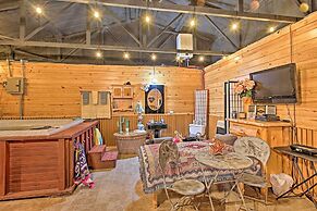 Red Bluff Inn & Retreat w/ Entire Ranch on Lake!