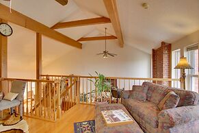 Red Bluff Inn & Retreat w/ Entire Ranch on Lake!