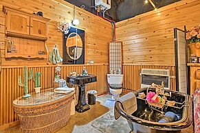 Red Bluff Inn & Retreat w/ Entire Ranch on Lake!