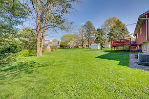 Charming Leola Home: 10 Mi to Downtown Lancaster!