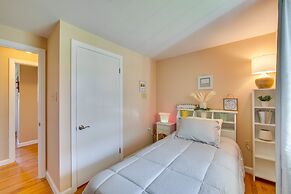 Charming Leola Home: 10 Mi to Downtown Lancaster!