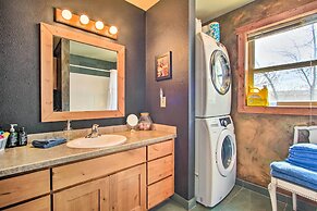 Chic Retro Retreat in Choteau: Walk to Dtwn!