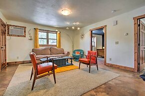 Chic Retro Retreat in Choteau: Walk to Dtwn!