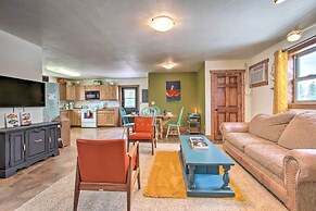 Chic Retro Retreat in Choteau: Walk to Dtwn!