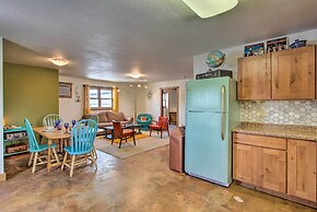 Chic Retro Retreat in Choteau: Walk to Dtwn!