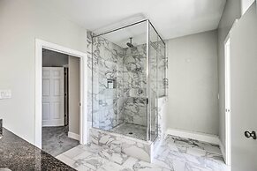 Modern Houston Gem: 1 Mi to Minute Maid Park!