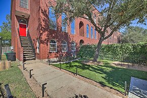 Modern Houston Gem: 1 Mi to Minute Maid Park!