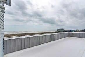 Bbqs + Decks: Oceanfront Surfside Beach Home