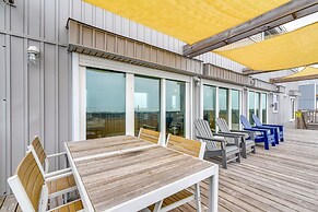 Bbqs + Decks: Oceanfront Surfside Beach Home