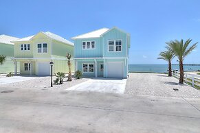 Seven Palms 3 Bedroom Home by RedAwning