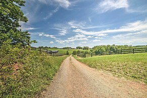 Cozy Rixeyville Cottage w/ Deck, Grill, & Stabling