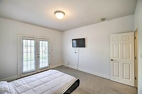Pet-friendly Houston Home - 3 Mi to NRG Stadium!