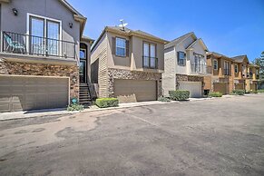 Pet-friendly Houston Home - 3 Mi to NRG Stadium!