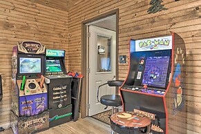 Golf Cart & Game Room: 'bear Den' Pocono Lake Home