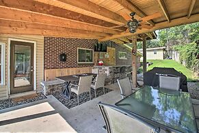 Kayaks, Dock: Waterfront Escape on Lake Hamilton!