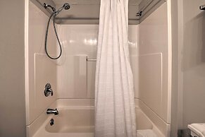 Pawleys Island Condo Retreat w/ Beach Access!