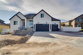 Contemporary Home w/ Grill Near Utah Lake!