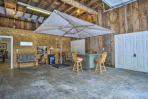 Cozy Darrington Cottage w/ Grill, Near Trails