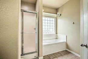 Bella Vista Home w/ Yard: Half Mile to Trails!