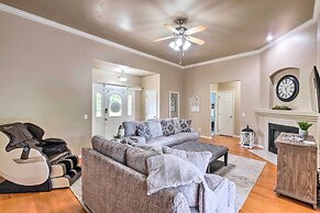 Bella Vista Home w/ Yard: Half Mile to Trails!