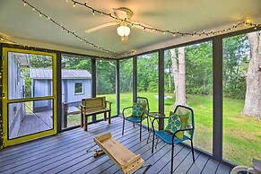 Rustic Hideaway w/ Fire Pit < 1 Mi to River!