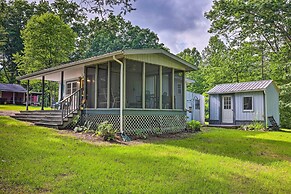 Rustic Hideaway w/ Fire Pit < 1 Mi to River!