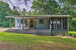 Rustic Hideaway w/ Fire Pit < 1 Mi to River!
