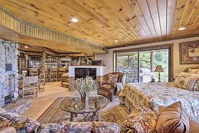 Cozy Studio: Indoor Hot Tub & Inground Pool Access