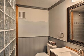 Diamond Lake Home w/ Dock Close to 2 Ski Resorts!