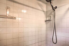 Diamond Lake Home w/ Dock Close to 2 Ski Resorts!