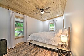 'creekside Ranch' w/ Porch ~ 2 Mi to Pkwy