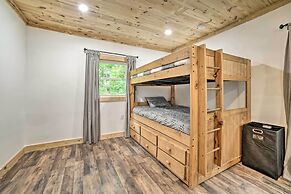 'creekside Ranch' w/ Porch ~ 2 Mi to Pkwy